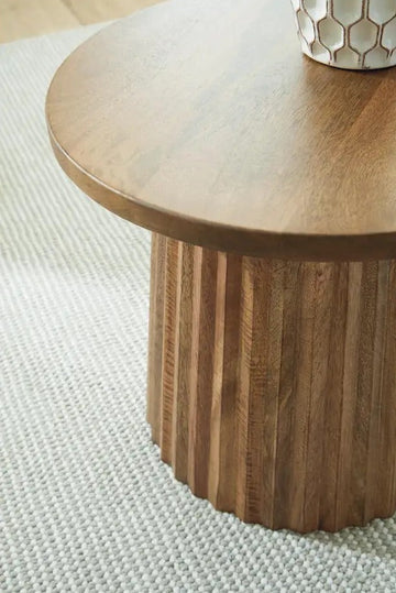 Ceilby End Table